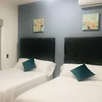 Depto a 2 cuadras de playa con alberca compartida