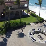 Beachfront Delfin Estate With Pool Sleeps 43