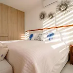 Brand New Apt - Pool In Terrace - Beach 1 Minute!