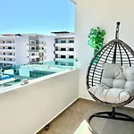 Marina Cerritos 408