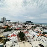 Ferrara Mazatlan Cerca Del Mar