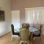 Villa Acogedora Zona Dorada A 3 Mins De La Playa.