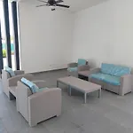 Casa Amueblada En Privada Con Alberca
