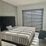 Casa Amueblada En Privada Con Alberca