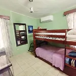 Casa Verde Turquesa - 5 Min Malecon - 2Da Planta