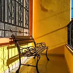 Remodeled Cozy Central 3 Blocks From The Malecon
