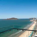 Sky & Sea View