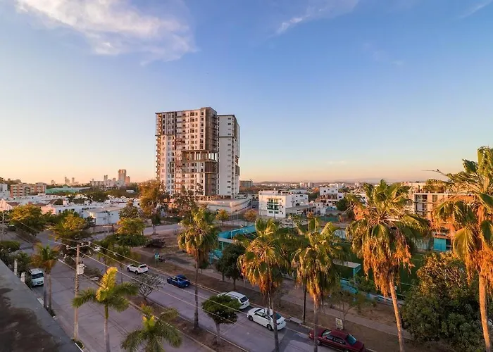 Brand New Apt - Pool In Terrace - Beach 1 Minute!