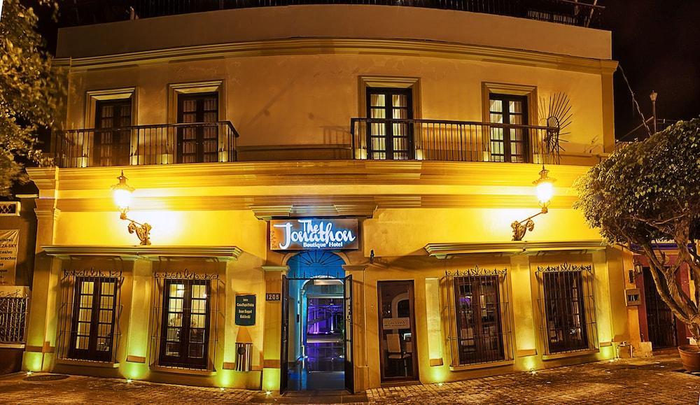 The Jonathon Boutique