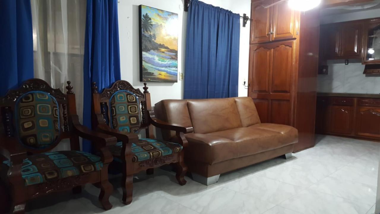 Сasa de vacaciones Casa Amueblada - *