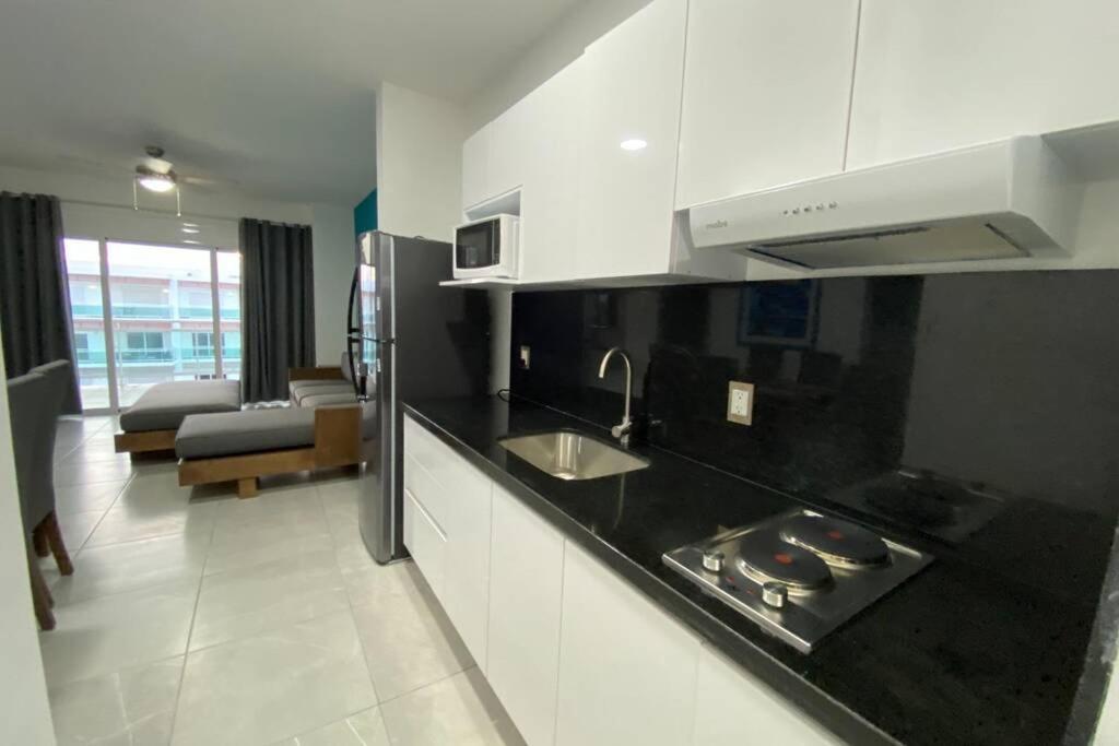 Apartamento 7011 2/4 Departamento Pacifika, vista a la marina *