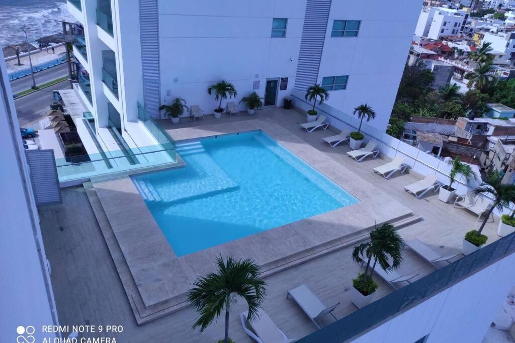 Condominio Torre Eme Frente Al Malecon Vista A La Ciudad Con Alberca Y Algo Al Mar Gimnacio Apartment Mazatlan