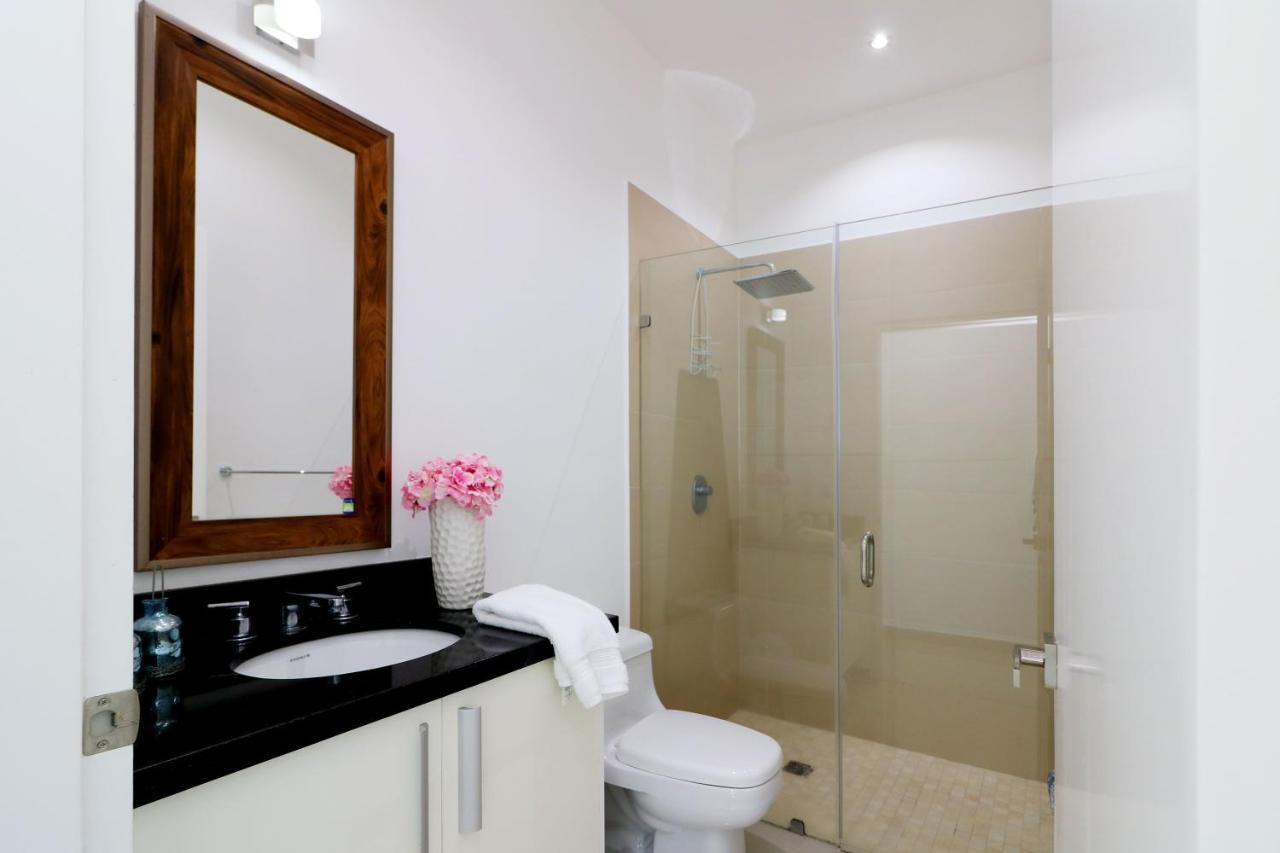 Apartment Vacations At Torre Eme 412
