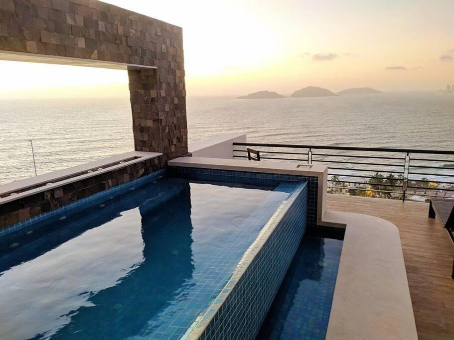 Lujoso Penthouse con alberca privada para 15 personas en Mazatlán, Sin. * Mazatlán