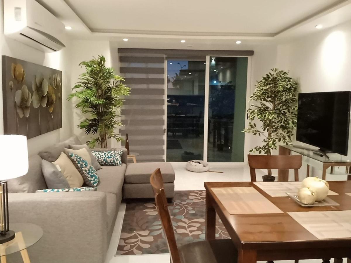 Marina Del Sol Directly On The Ocean 102 Apartamento