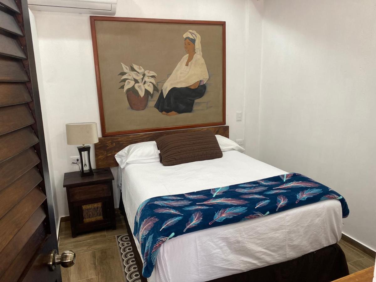 Aparthotel Serena Centro Historico 4*
