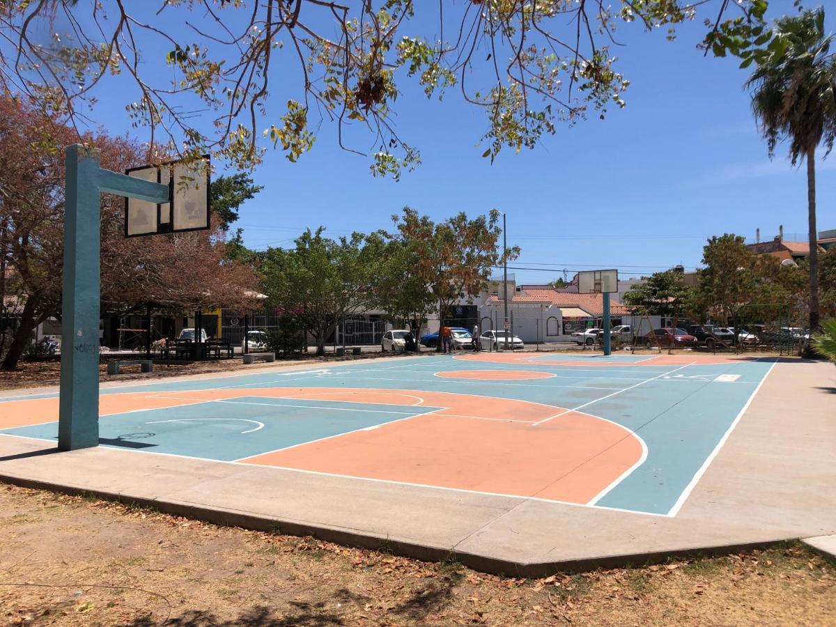 Departamento Centrico Junto Al Parque Apartment Mazatlan