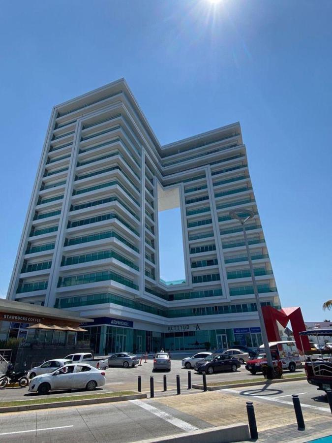 Condominio Torre Eme Frente Al Malecon Vista A La Ciudad Con Alberca Y Algo Al Mar Gimnacio Apartment *