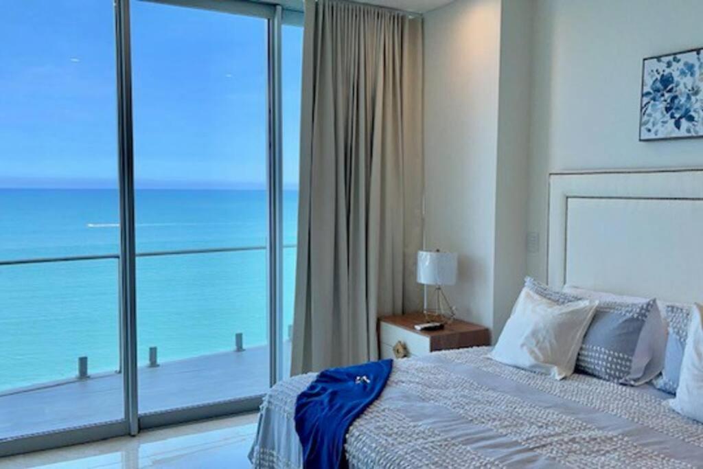 Apartamento De Lujo En Playa Zona Dorada Camino Al Mar Mazatlán