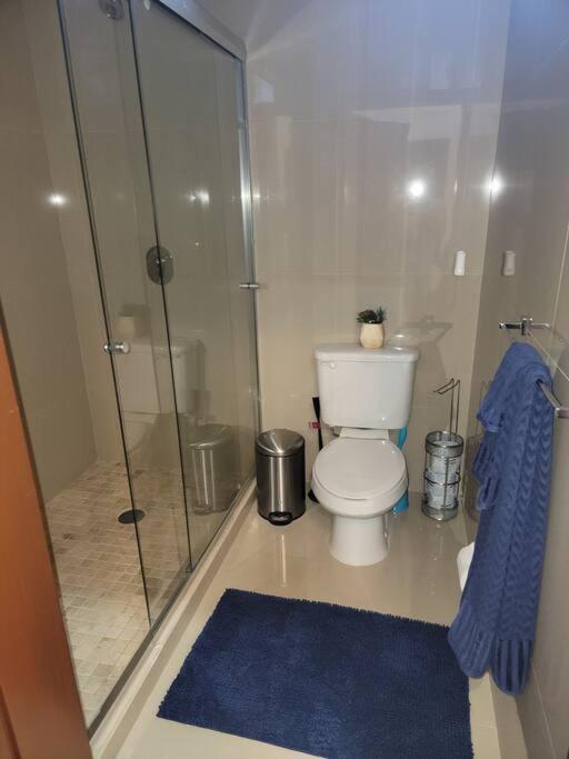 2br-3ba Block From W Rooftop Jacuzzi *