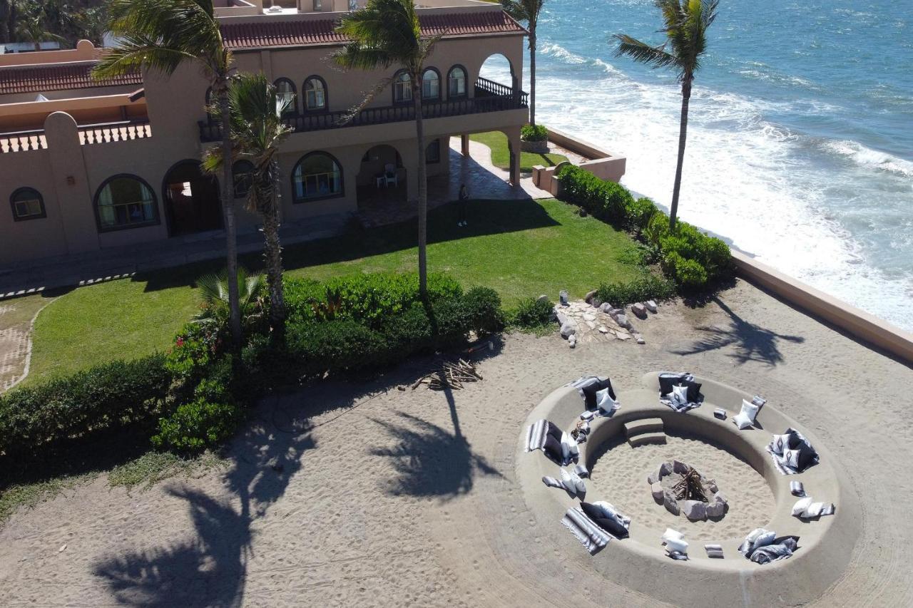 Beachfront Delfin Estate With Pool Sleeps 43 Mazatlán