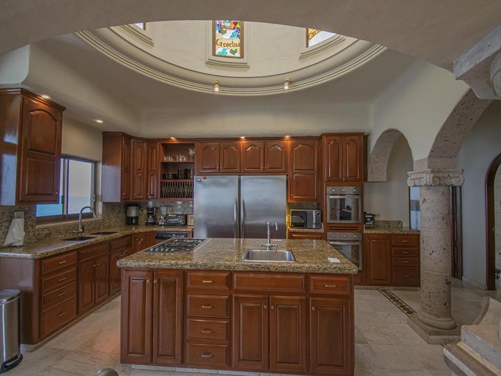 Villa Beachfront Delfin Estate With Pool Sleeps 43 Mazatlán