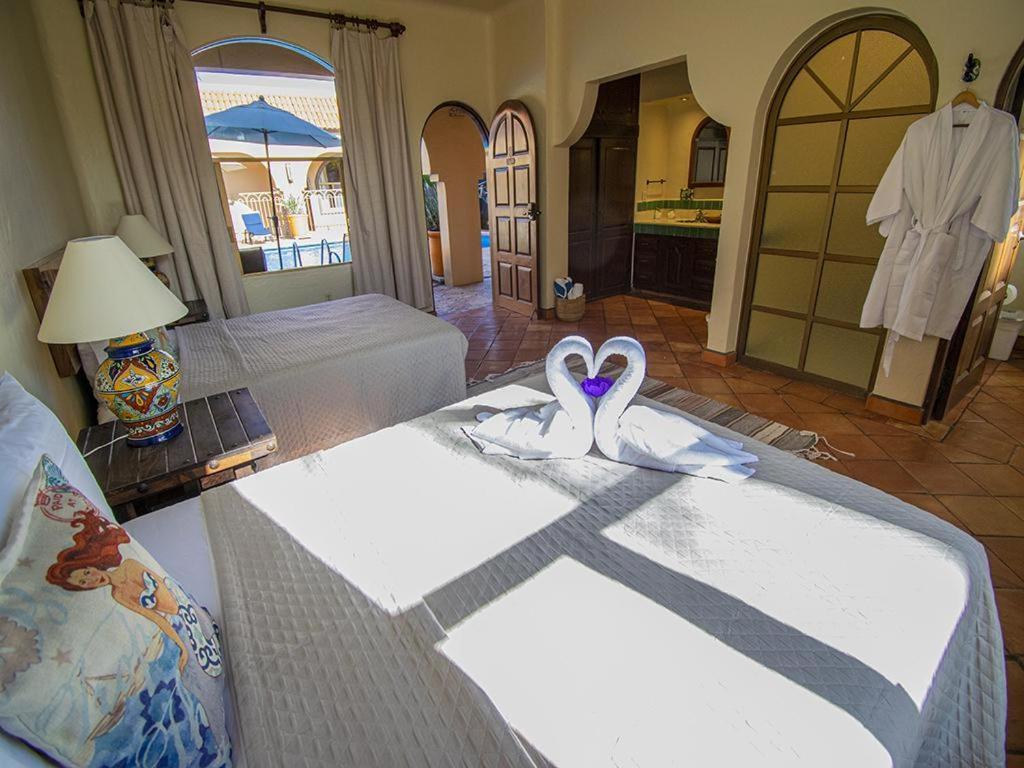 Villa Beachfront Delfin Estate With Pool Sleeps 43