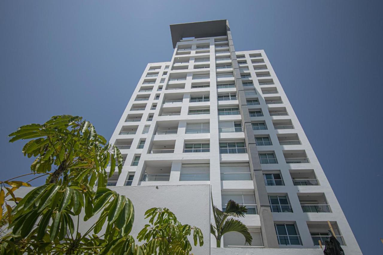 The Location On The Malecon- Horizon 1601 Apartment