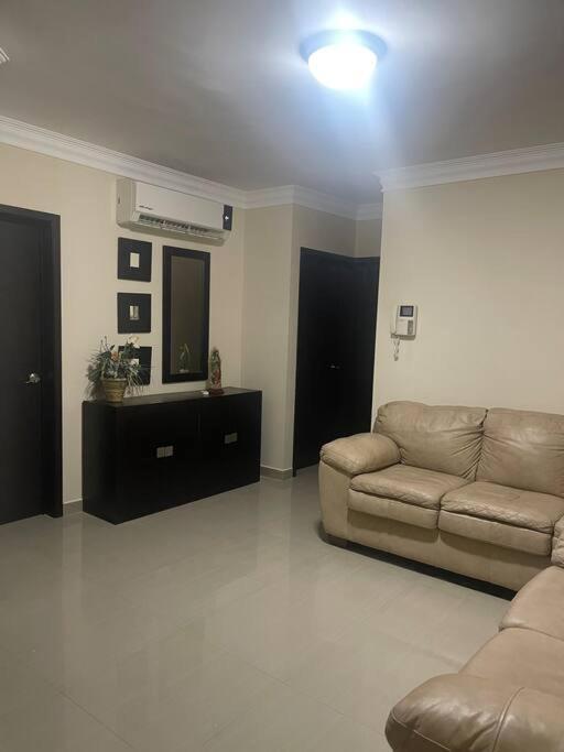Casa Con Alberca En Excelente Ubicacion, Grupos Grandes De Personas * Mazatlán