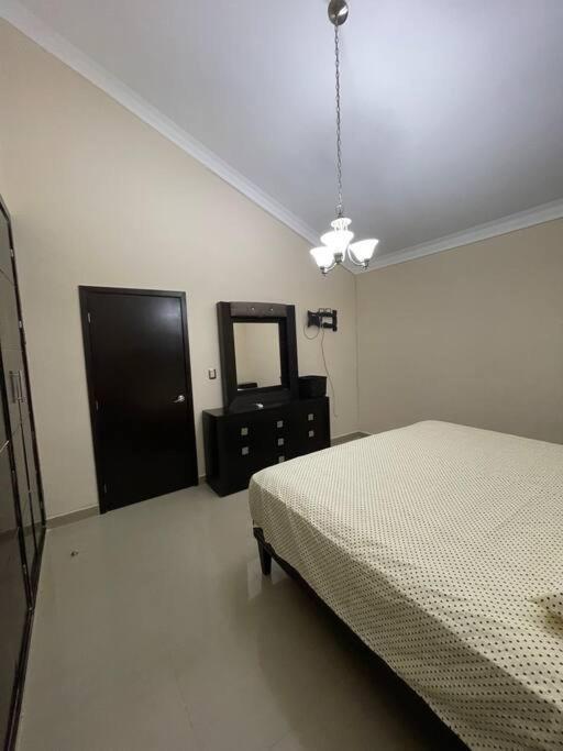 Casa Con Alberca En Excelente Ubicacion, Grupos Grandes De Personas Villa Mazatlán