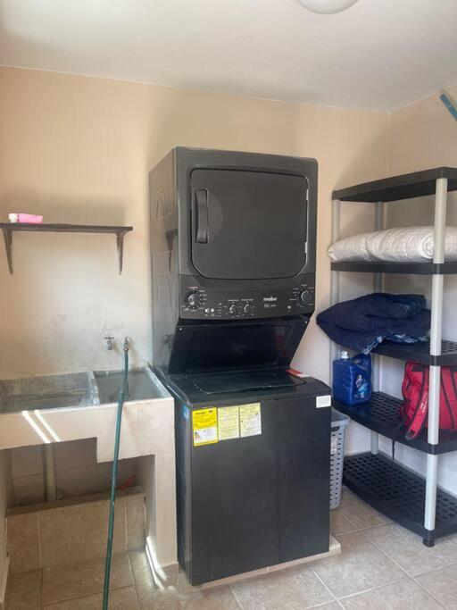 Casa Con Alberca En Excelente Ubicacion, Grupos Grandes De Personas Villa