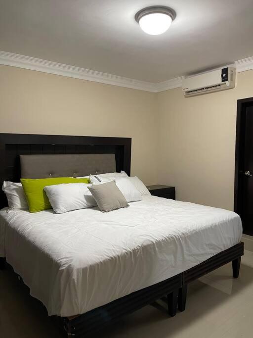 Villa Casa Con Alberca En Excelente Ubicacion, Grupos Grandes De Personas Mazatlán
