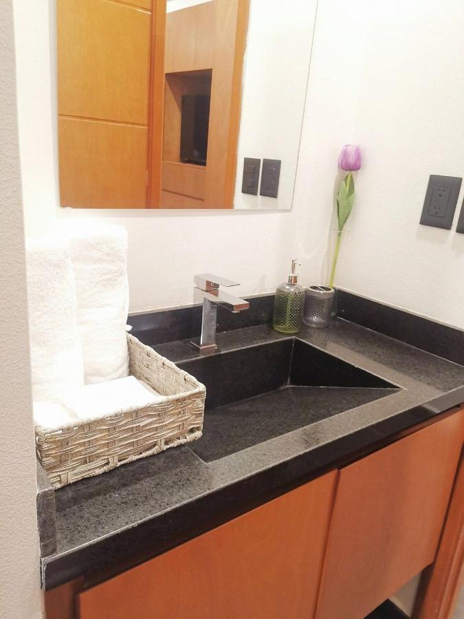 Moderno Loft, A 1/2 Cuadra De Malecon, Con Alberca. *