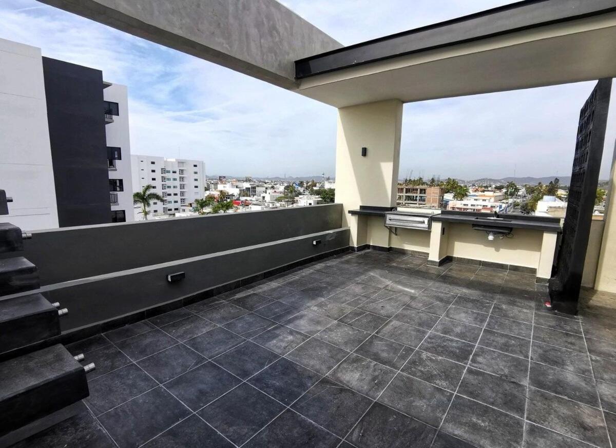 Apartamento Moderno Loft, A 1/2 Cuadra De Malecon, Con Alberca.