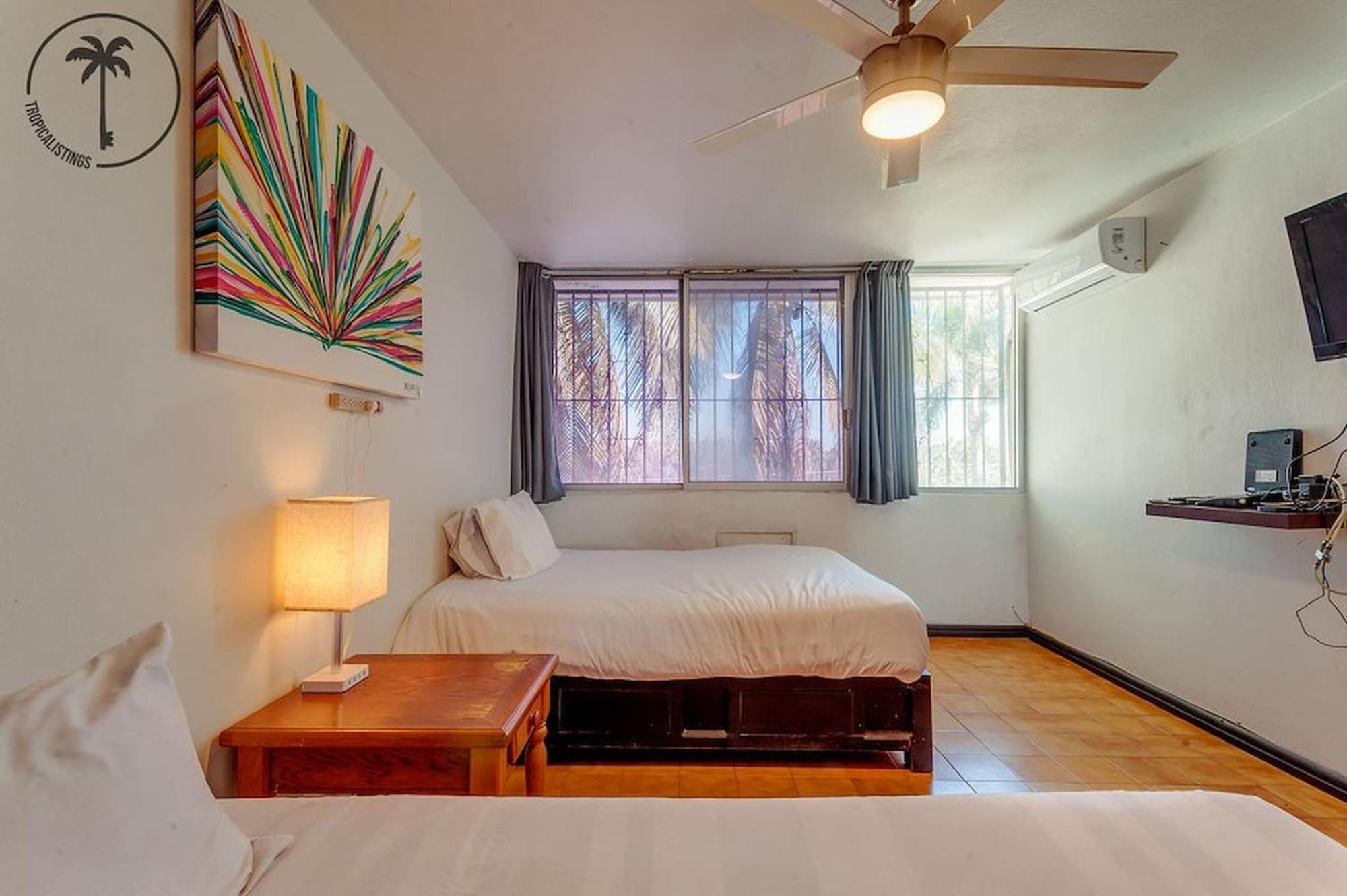 2 Bdr With Ocean View In Avenida Del Mar *