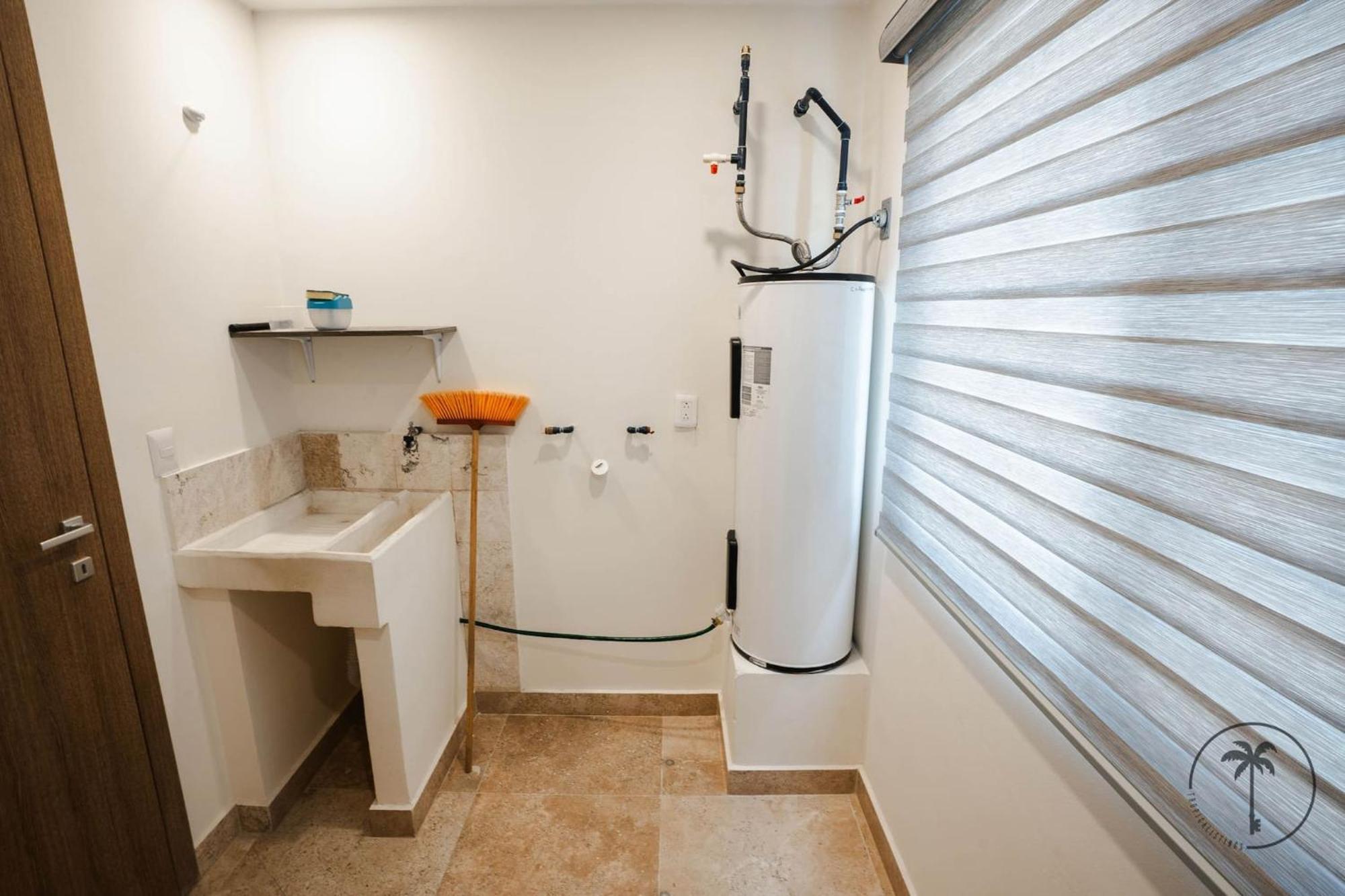 Apartamento With A Pool And Gym In *