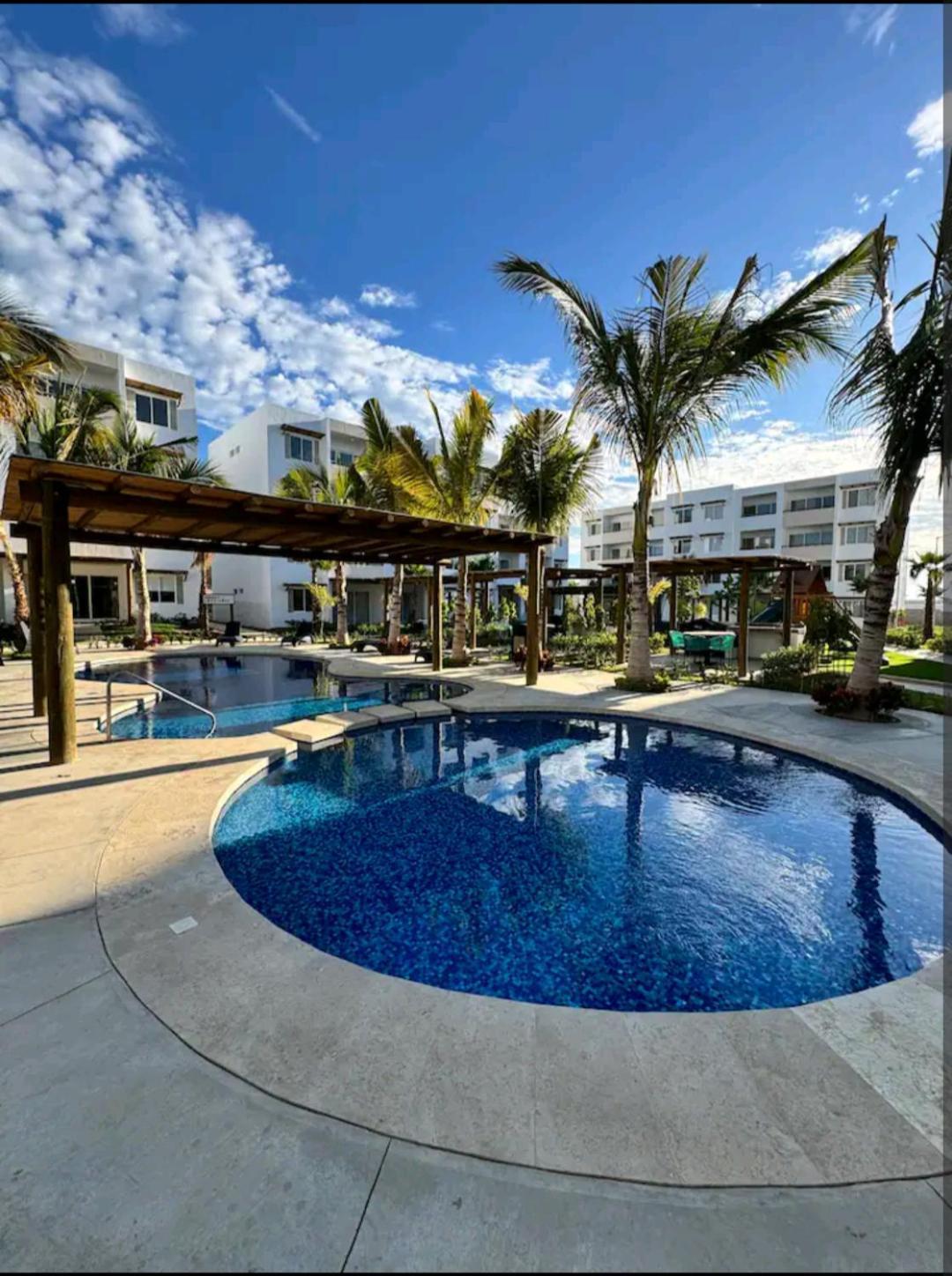 Departamento Planta Baja, A 1 Minuto De La Playa. Apartment Mazatlan