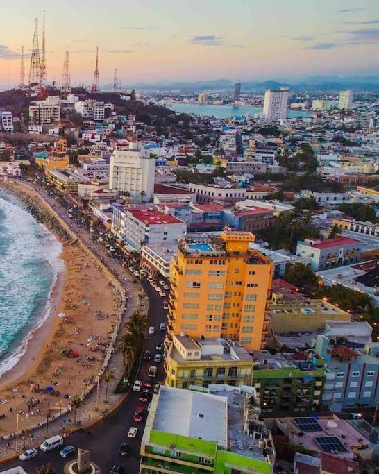 Casa Vacacional A 2 Min De La Playa * Mazatlán