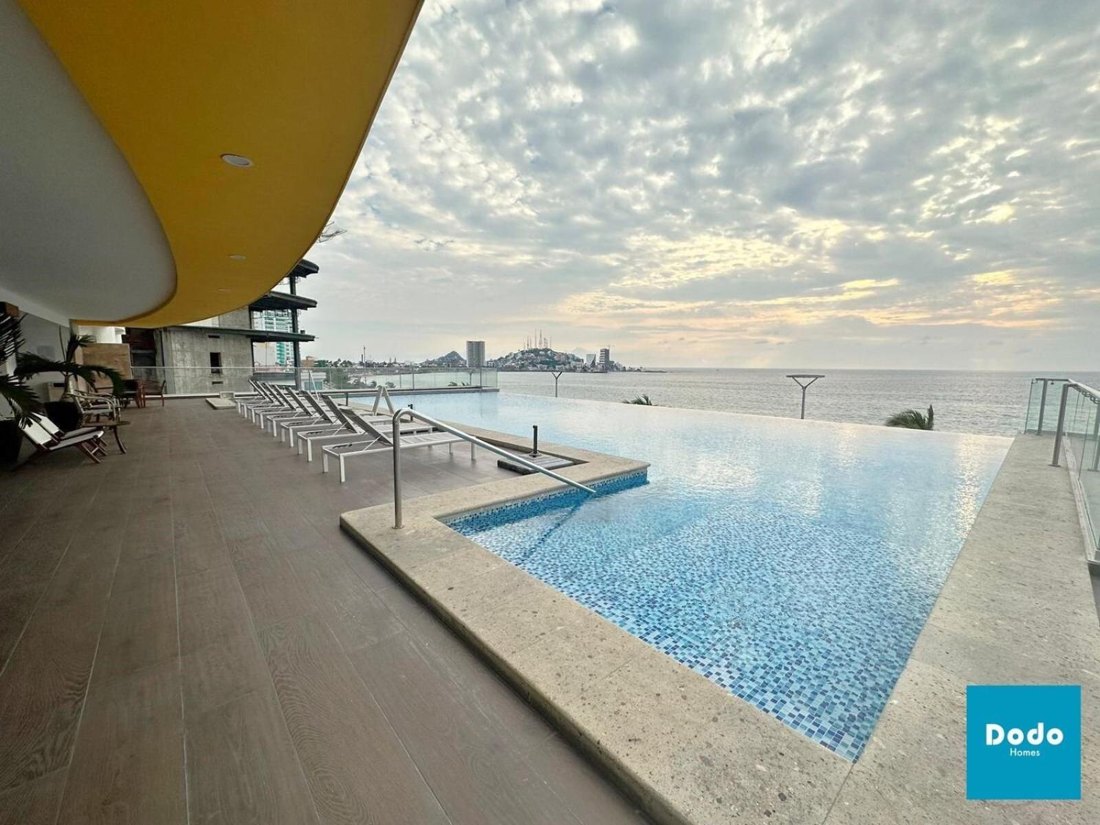 Sunset View Luxury Apartamento *