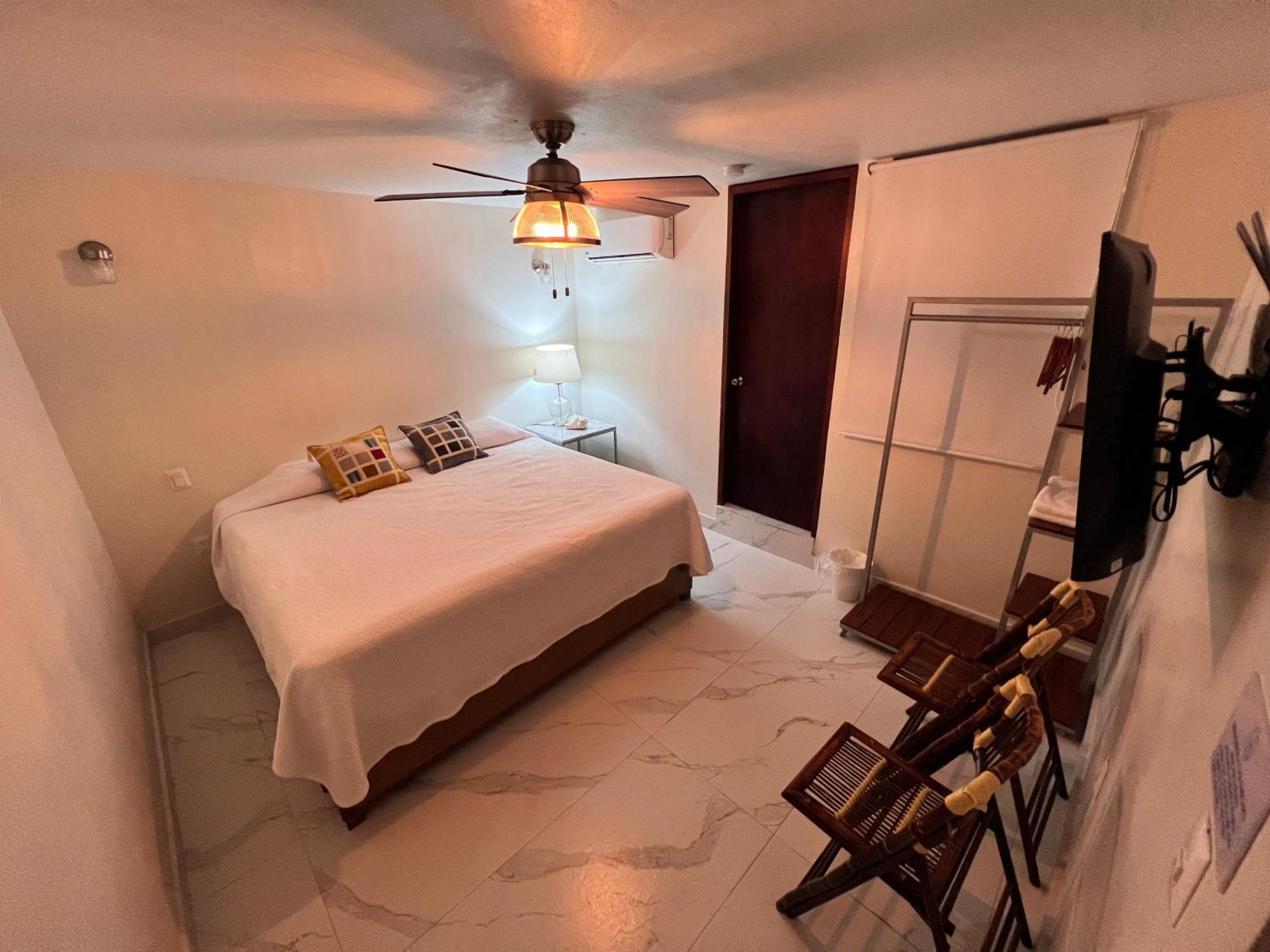 Hotel Hosteleria Casa Margarita 3*
