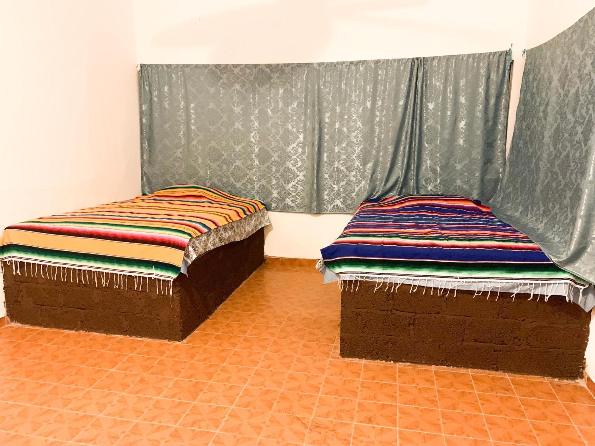Hostal Roca Pensión *