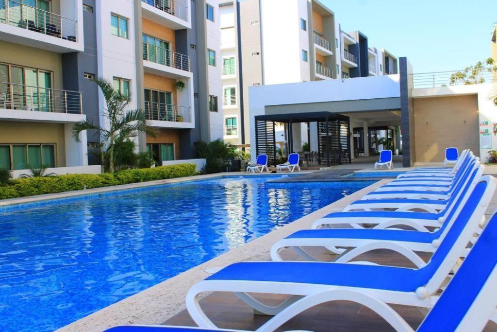 Apartamento 2br 2ba Aptm - Centric - Near The - Amazing Pool *