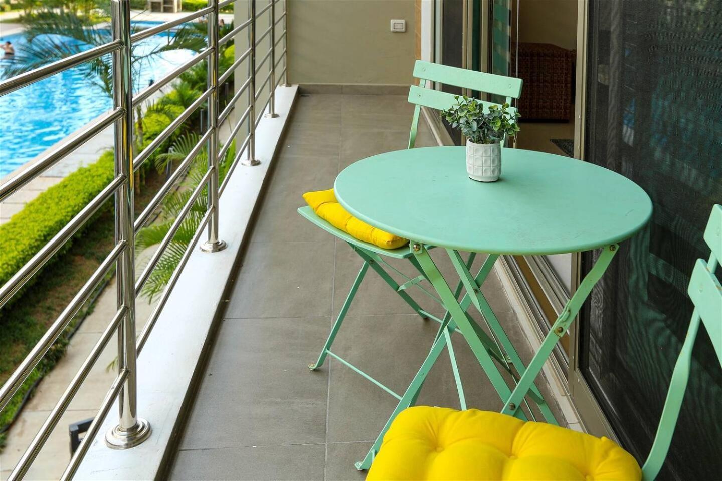 2br 2ba Aptm - Centric - Near The - Amazing Pool Apartamento