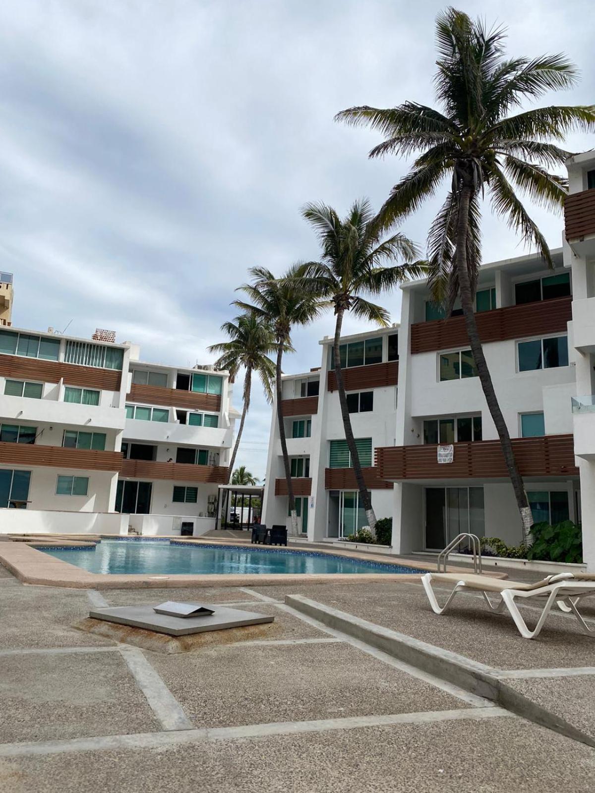 2 Bdrm - Sleeps 8 -ocean Front -ocean View Apartamento *