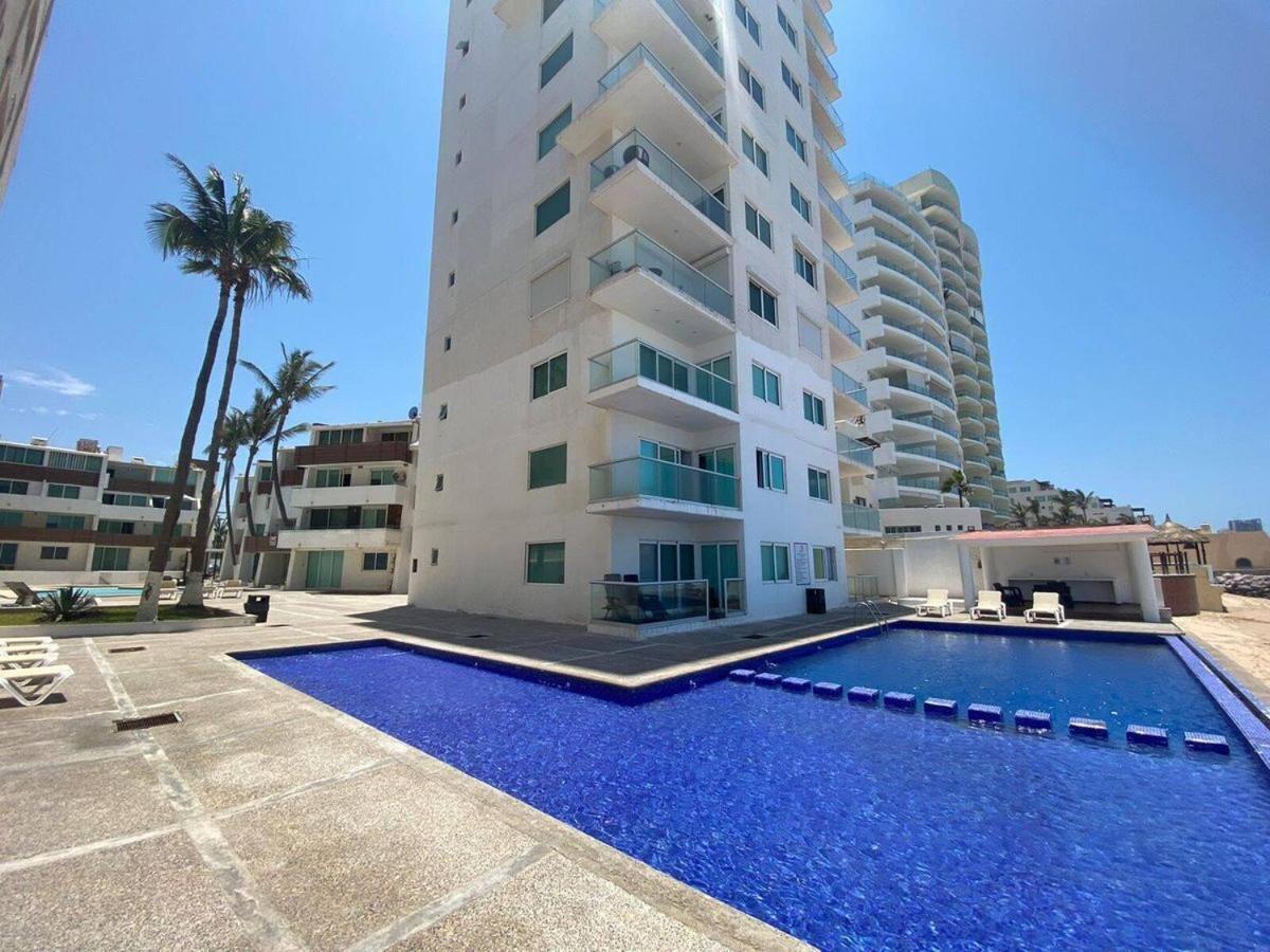 2 Bdrm - Sleeps 8 -ocean Front -ocean View Apartamento