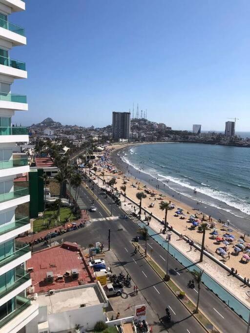 2 Bdrm - Sleeps 8 -ocean Front -ocean View
