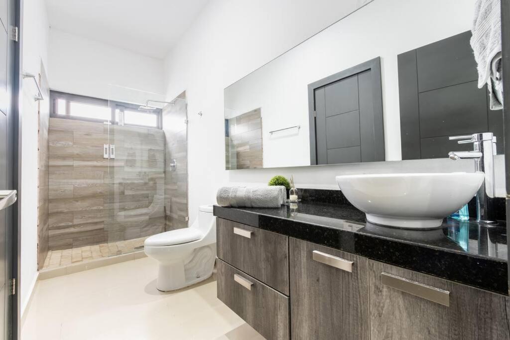 Apartamento Depa Moderno Y En Zona Dorada Super Centrico *