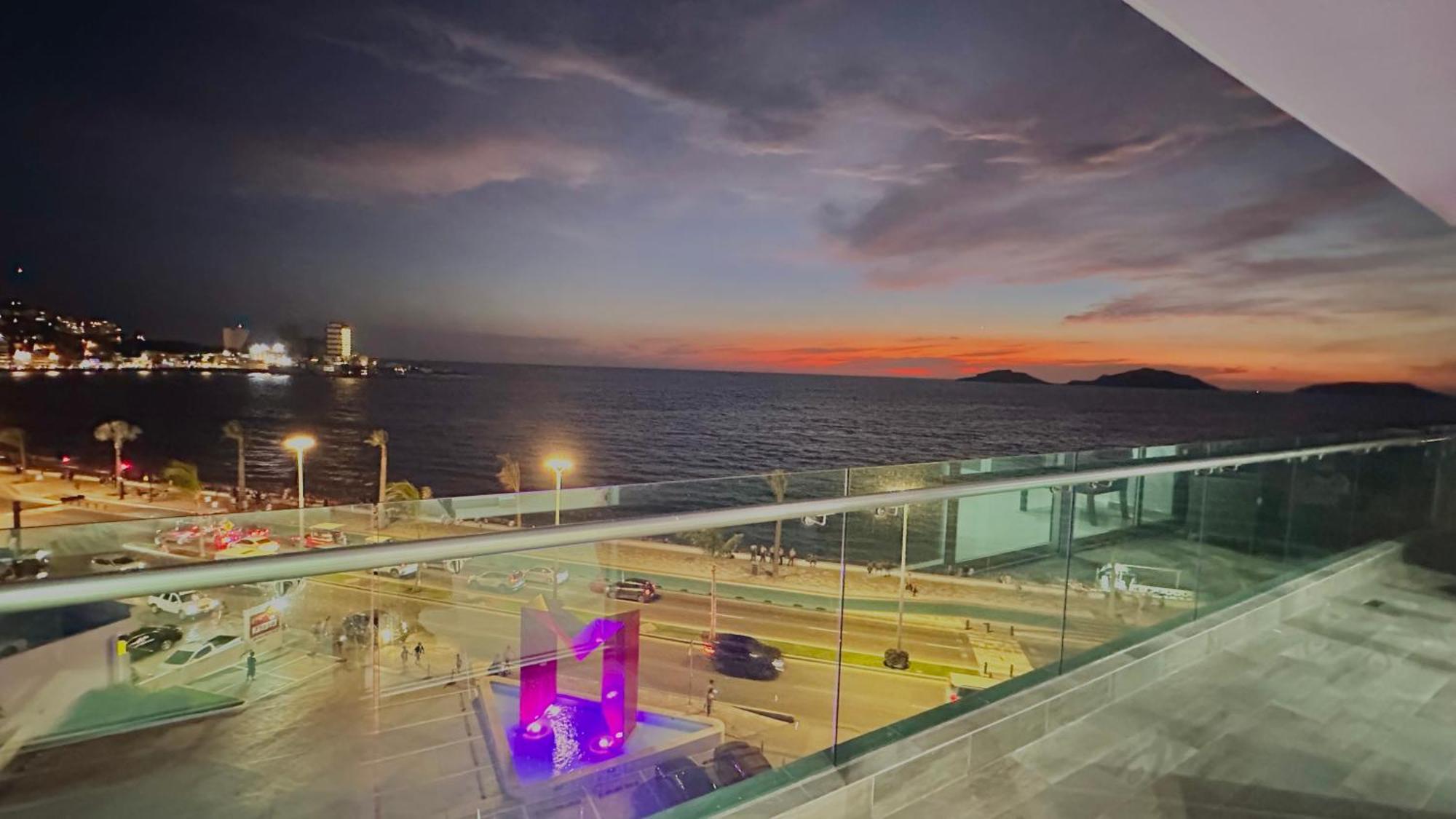 Espectacular Vista Al Mar, A Pie De Malecon Apartamento *