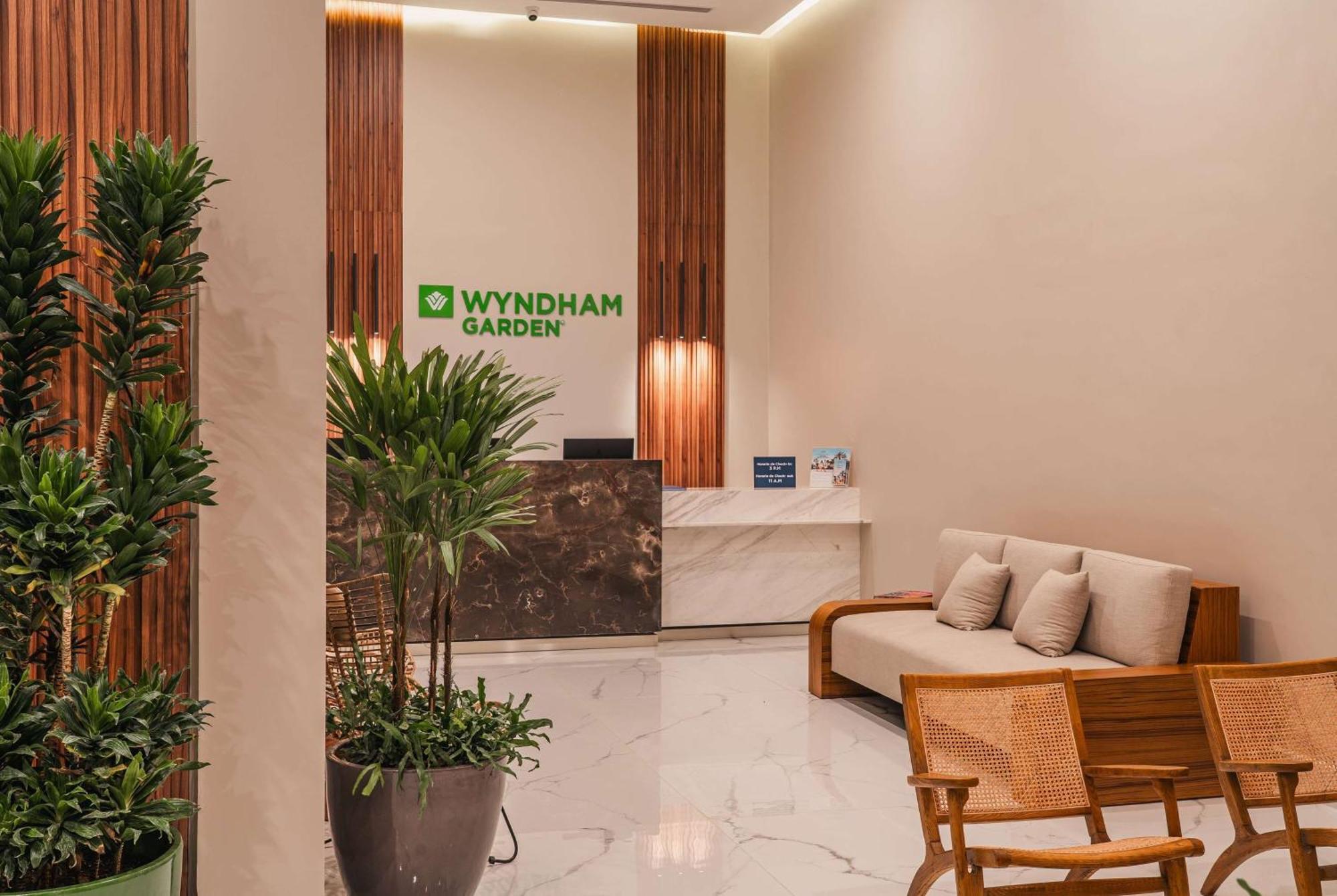 Hotel Wyndham Garden Marina Mazatlan