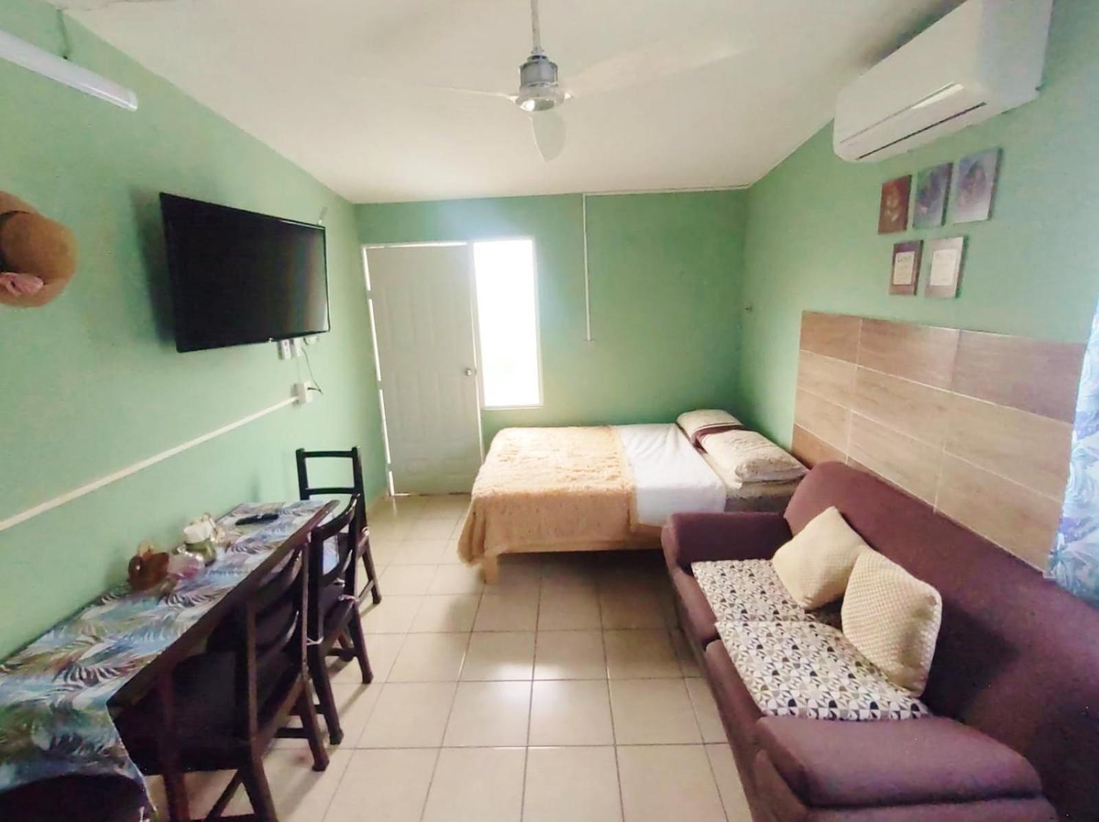 Apartamento Casa Turquesa - 5 Min Malecon - 2da Planta